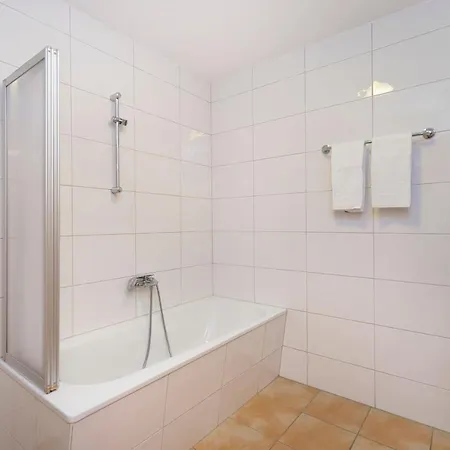 Alpinresort 4 דירה קפרון